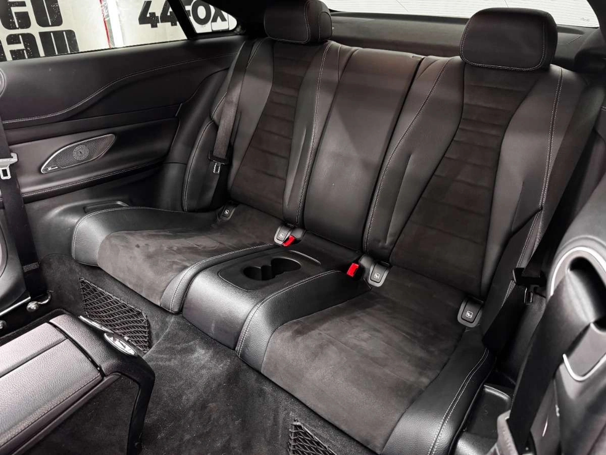 Mercedes-Benz Klasa E - Zdjęcie 45