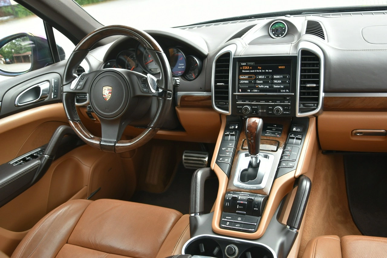 Porsche Cayenne S - Zdjęcie 10