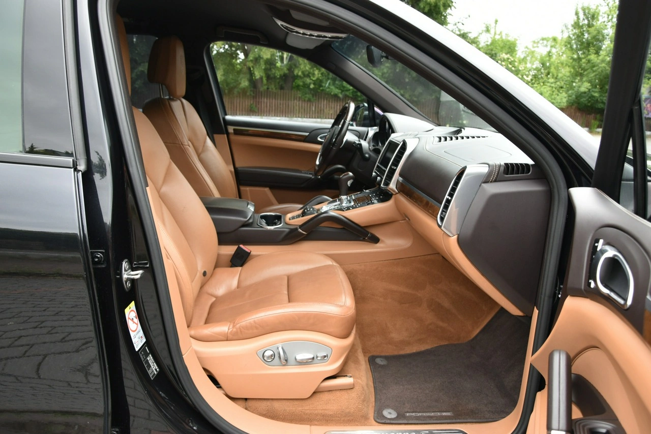 Porsche Cayenne S - Zdjęcie 13