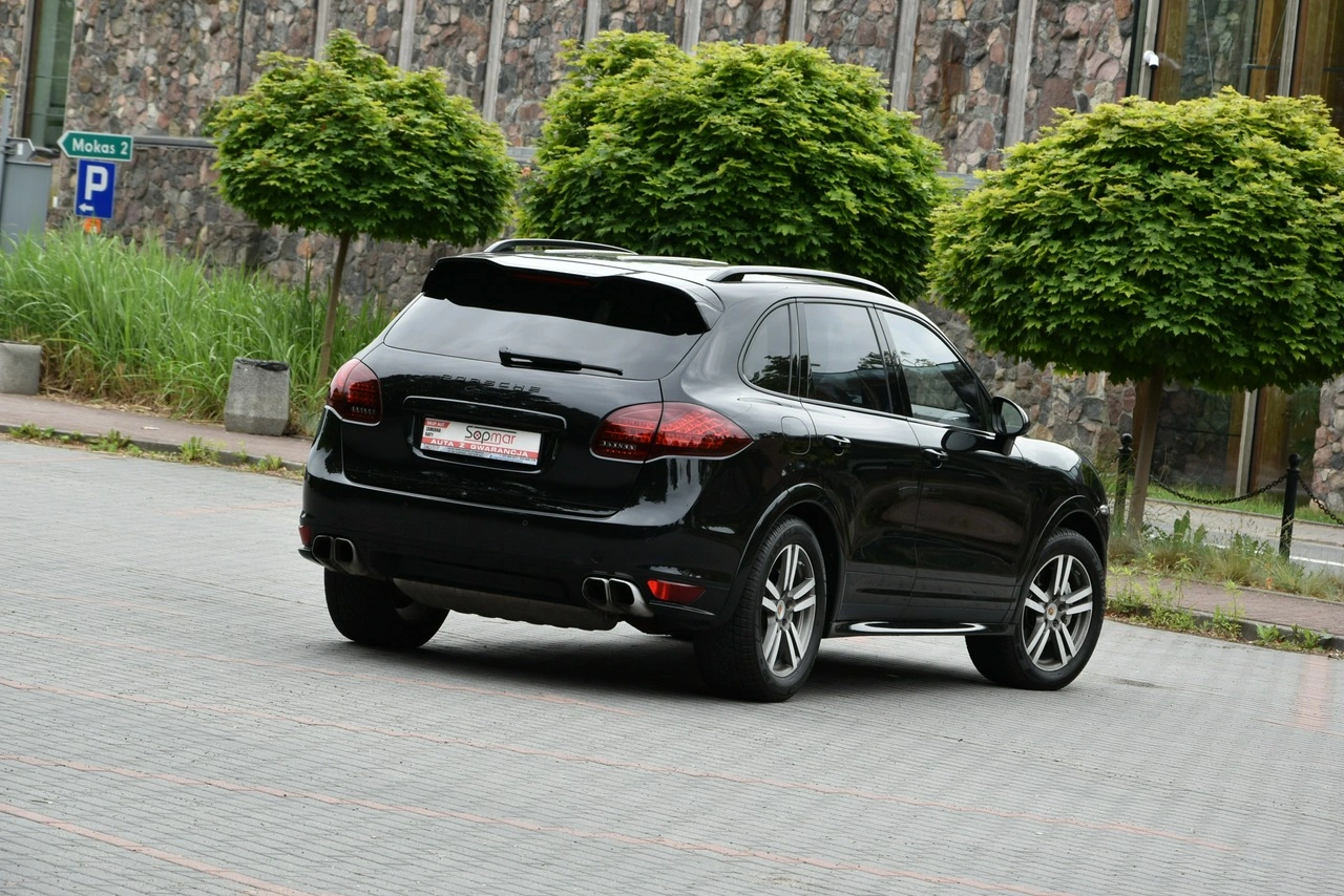 Porsche Cayenne S - Zdjęcie 24