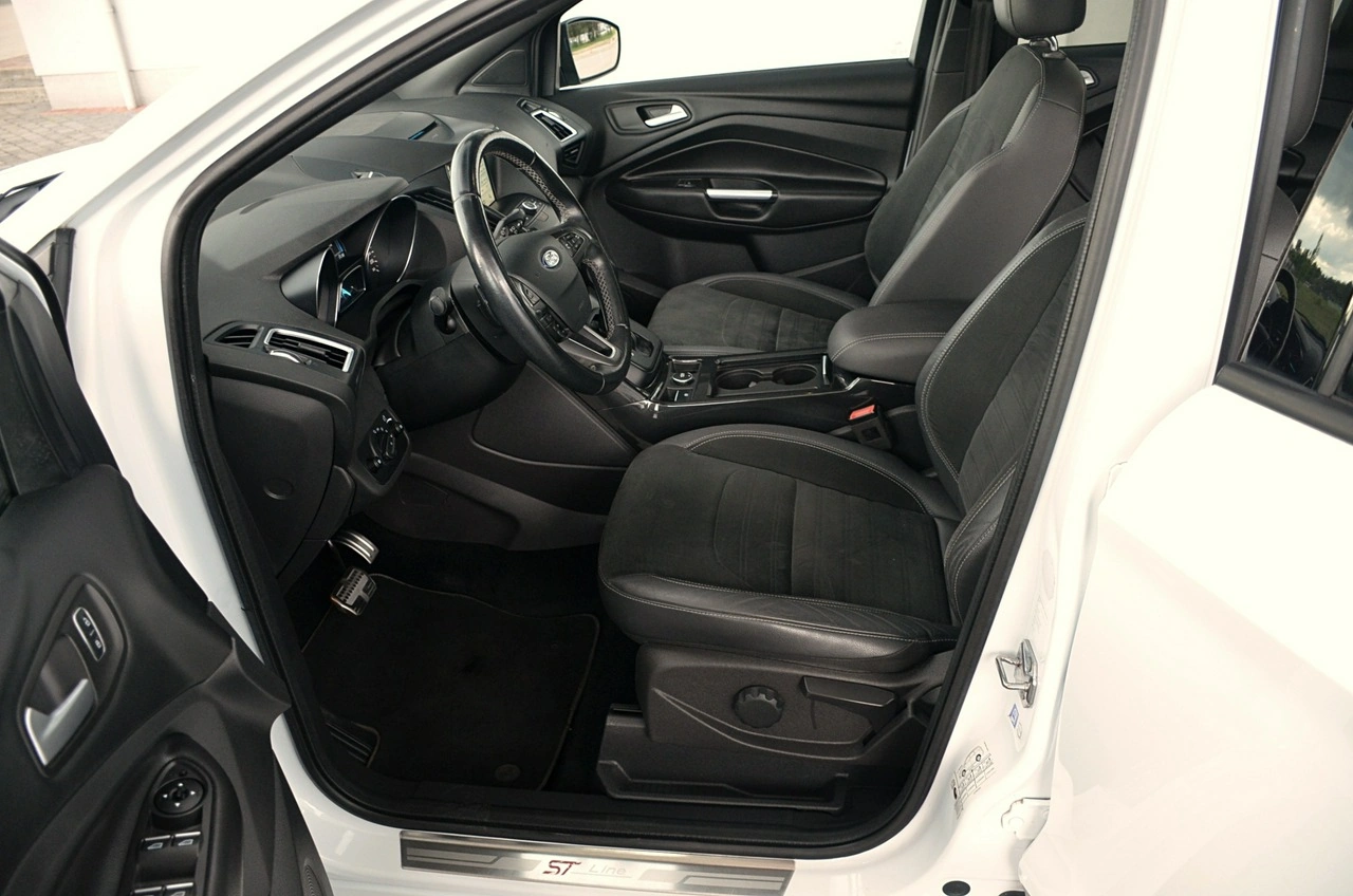 Ford Kuga - Zdjęcie 14