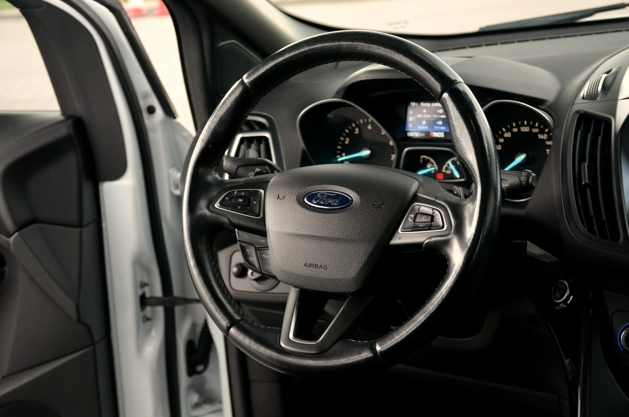 Ford Kuga - Zdjęcie 18
