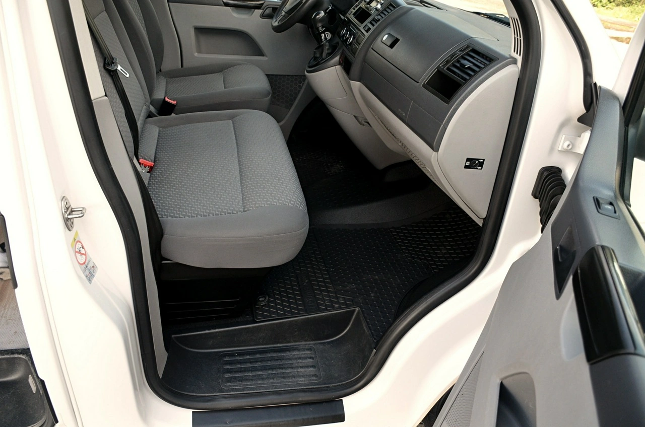 Volkswagen Transporter - Zdjęcie 11