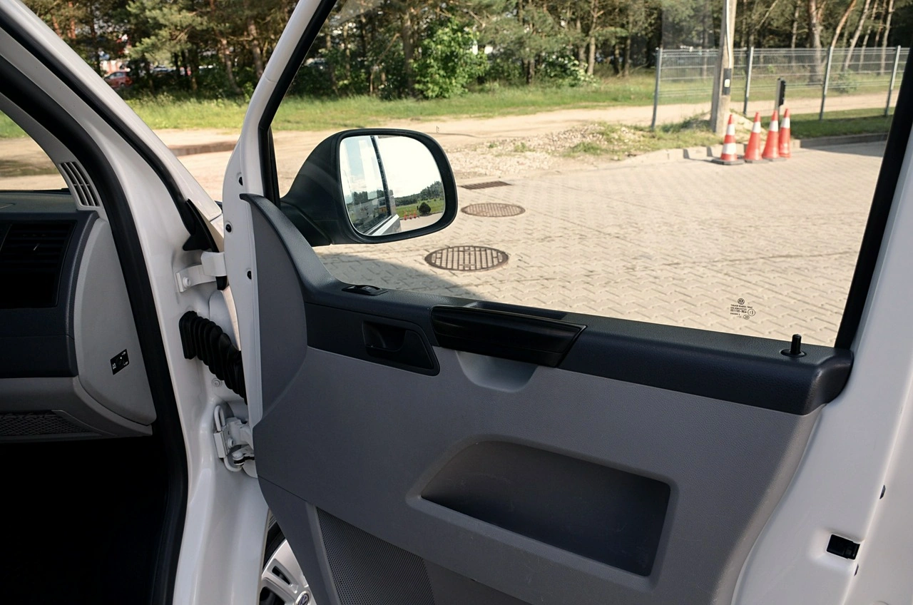 Volkswagen Transporter - Zdjęcie 12