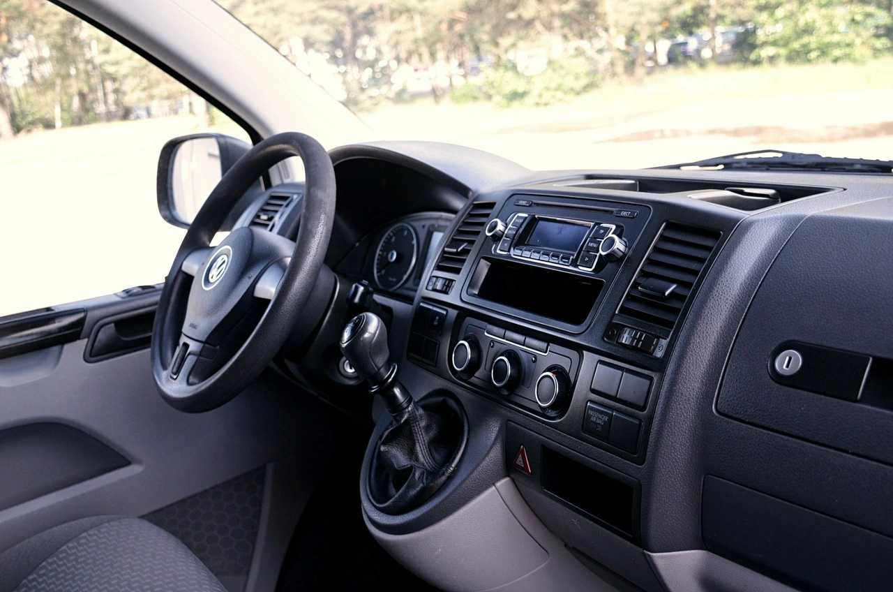 Volkswagen Transporter - Zdjęcie 13