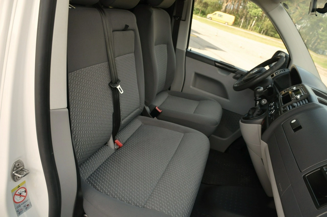 Volkswagen Transporter - Zdjęcie 15
