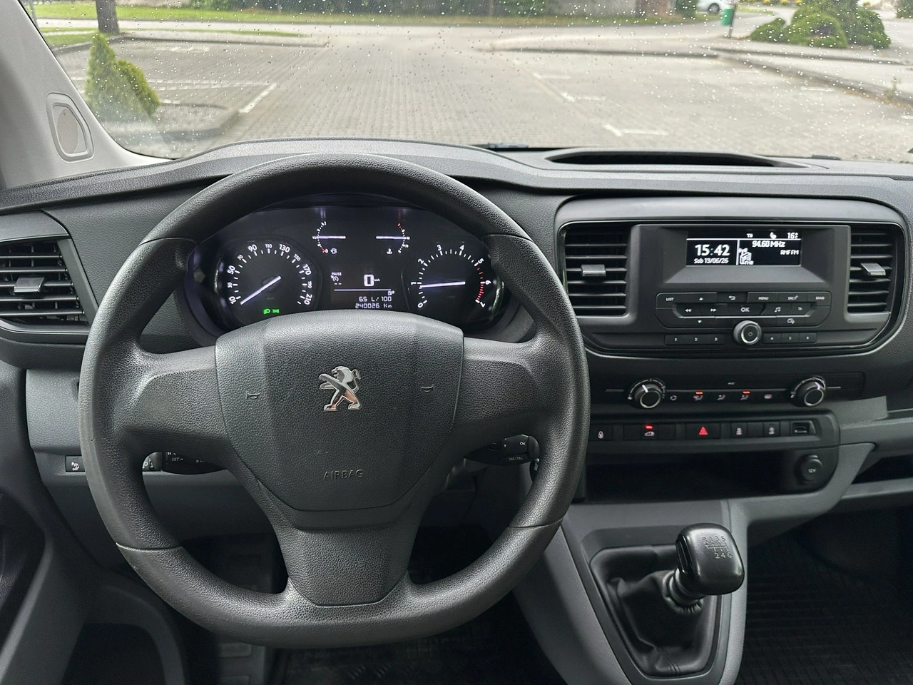 Peugeot Expert - Zdjęcie 14