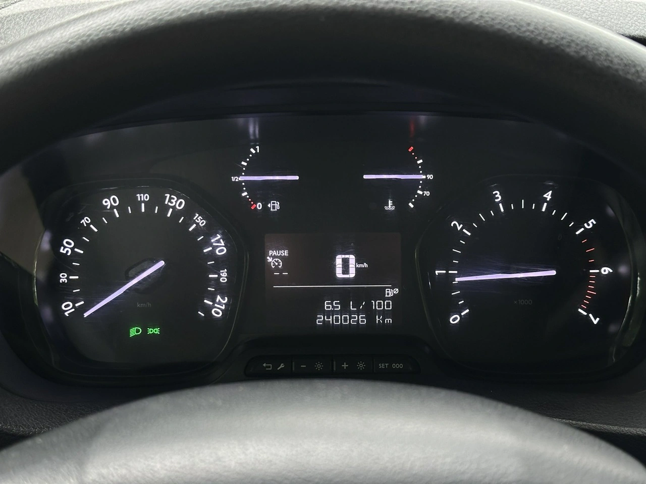 Peugeot Expert - Zdjęcie 15
