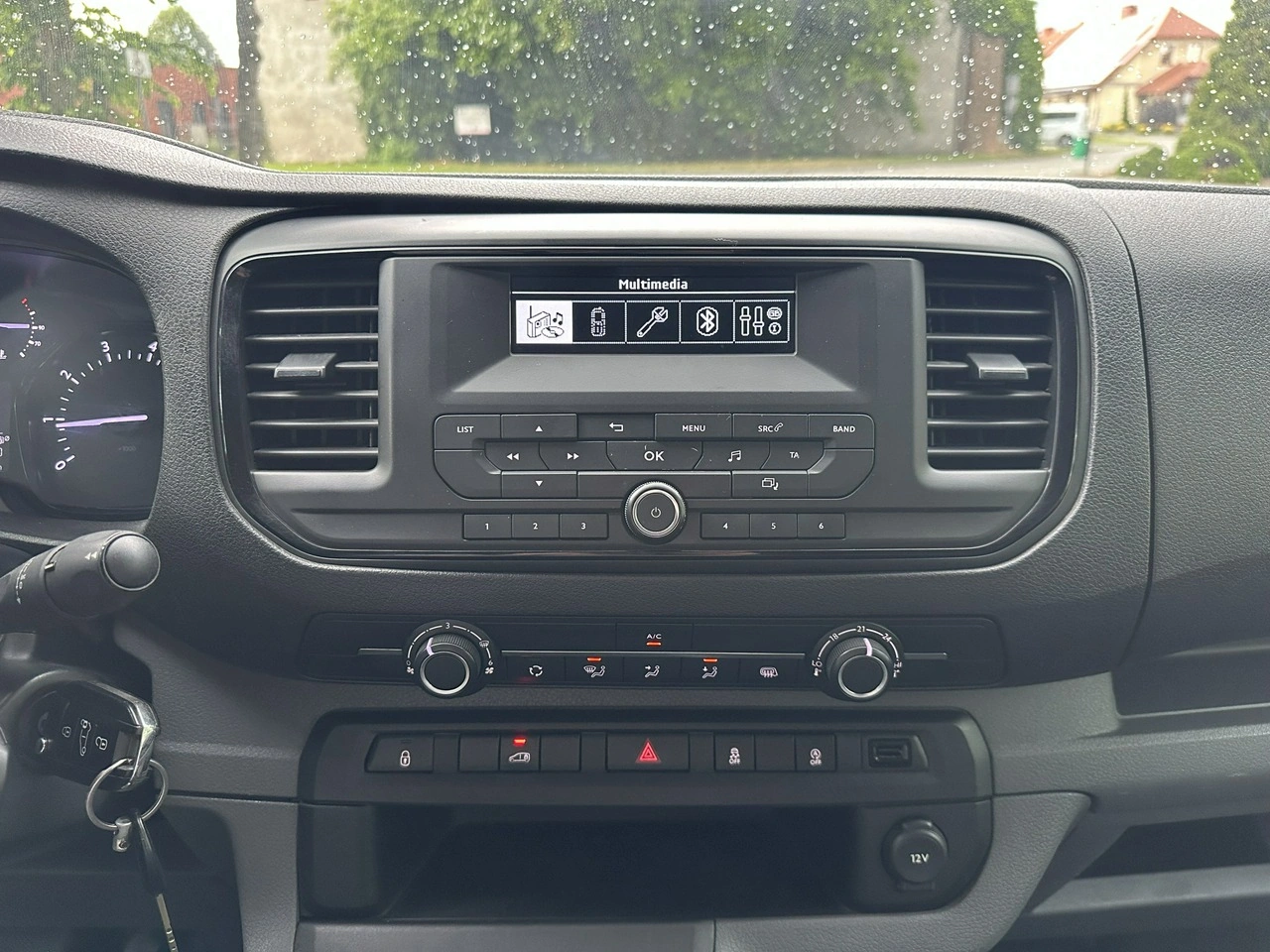 Peugeot Expert - Zdjęcie 18
