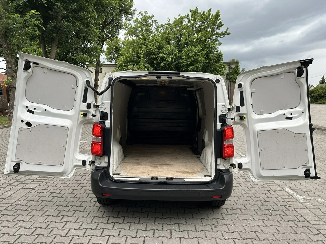 Peugeot Expert - Zdjęcie 31