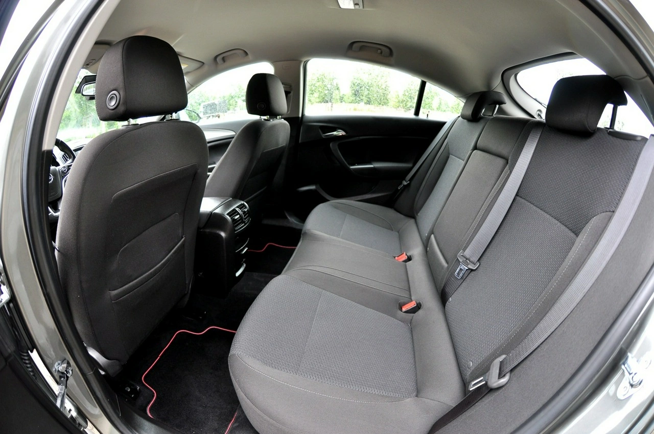 Opel Insignia - Zdjęcie 8