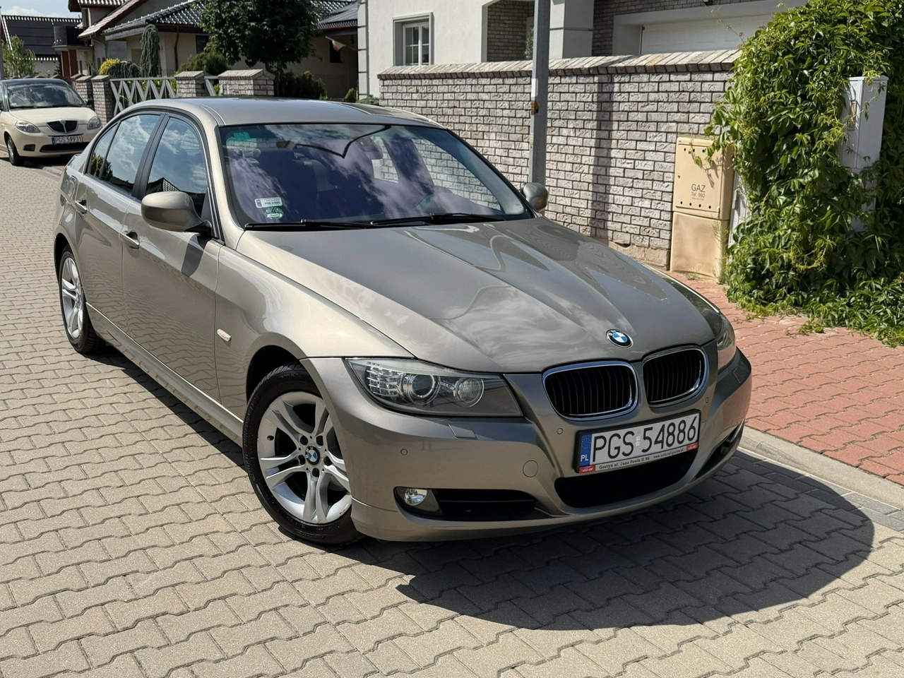 BMW 318 - Główne zdjęcie