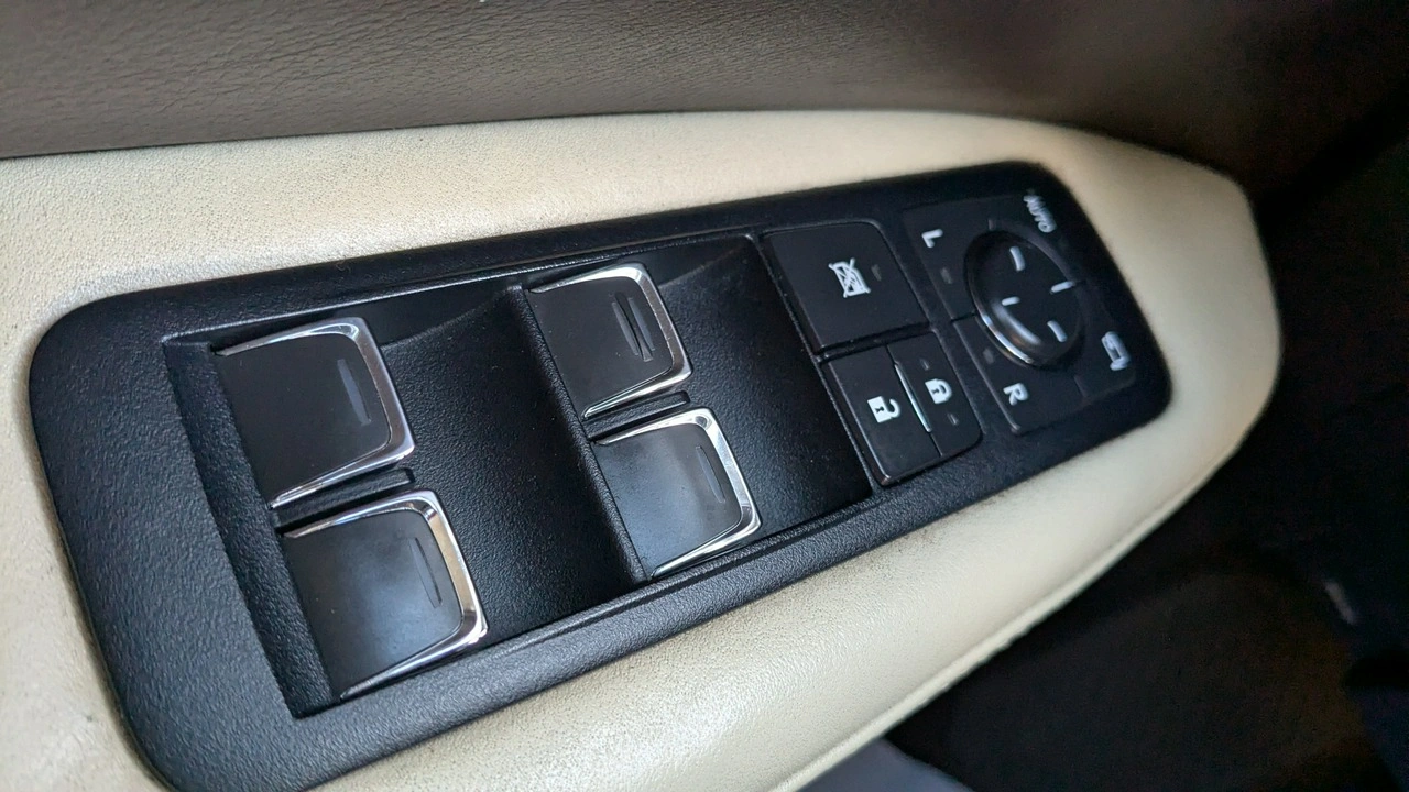 Lexus RX - Zdjęcie 34