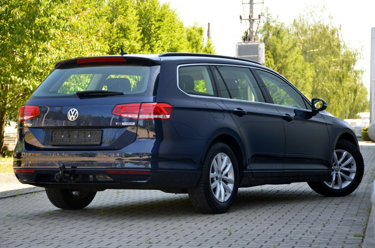 Volkswagen Passat - Zdjęcie 10