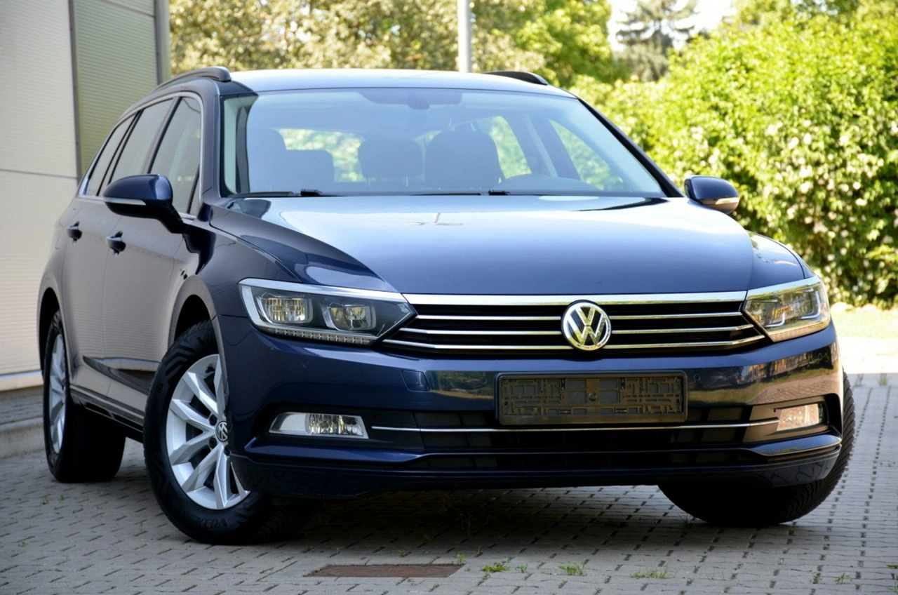 Volkswagen Passat - Zdjęcie 12