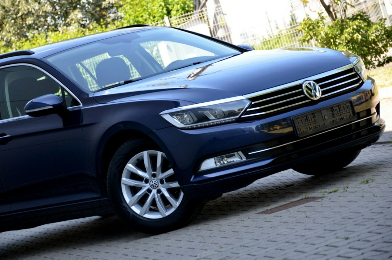 Volkswagen Passat - Zdjęcie 15