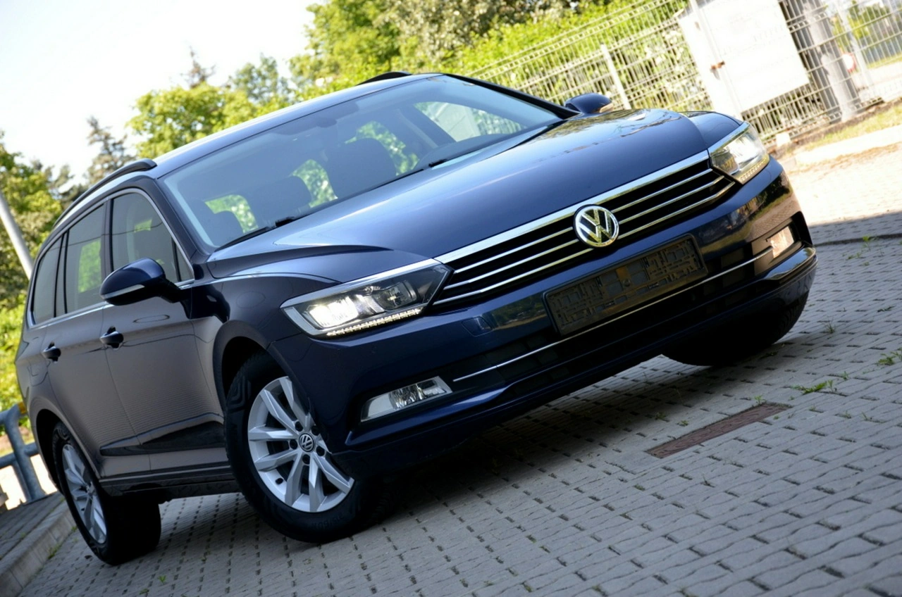 Volkswagen Passat - Zdjęcie 16