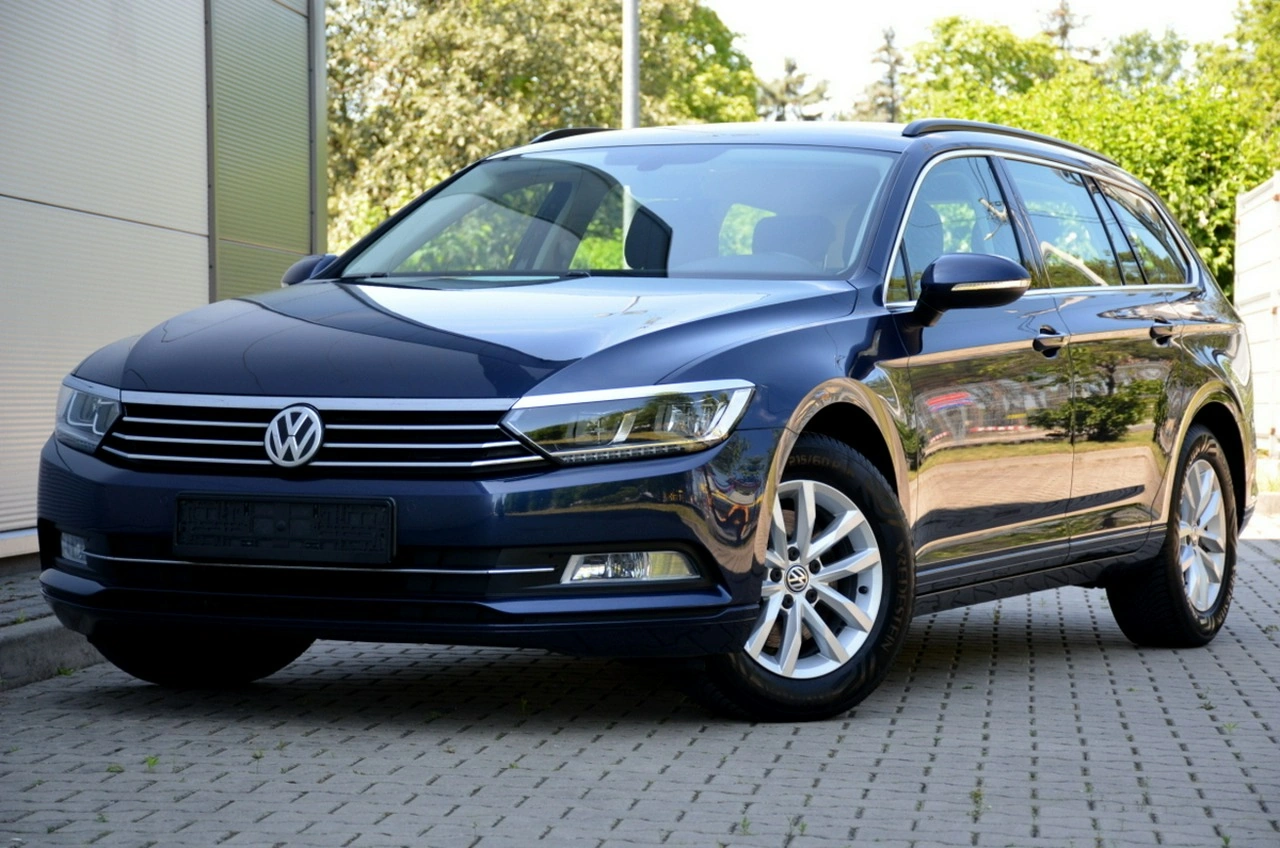 Volkswagen Passat - Zdjęcie 1