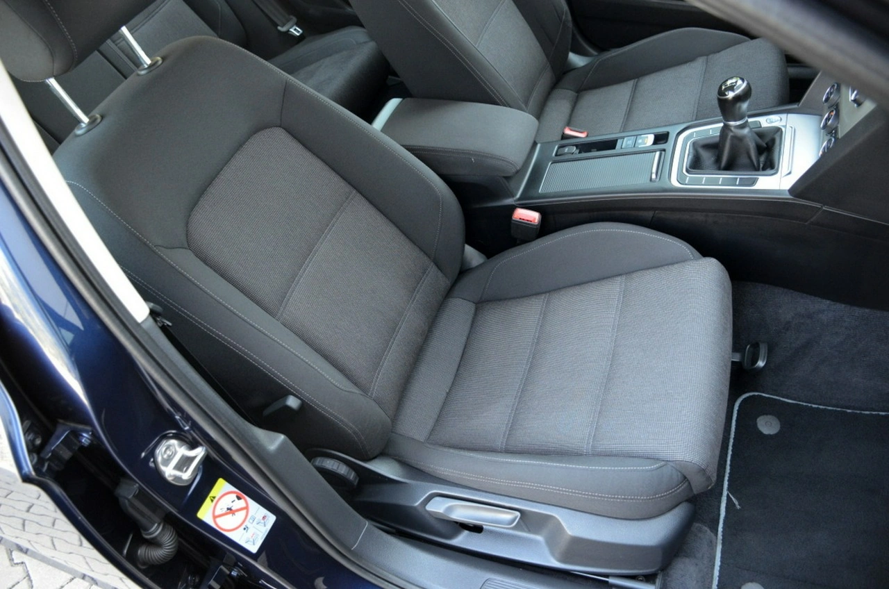 Volkswagen Passat - Zdjęcie 26