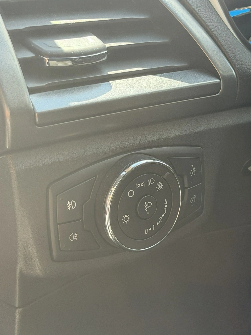 Ford Mondeo - Zdjęcie 13