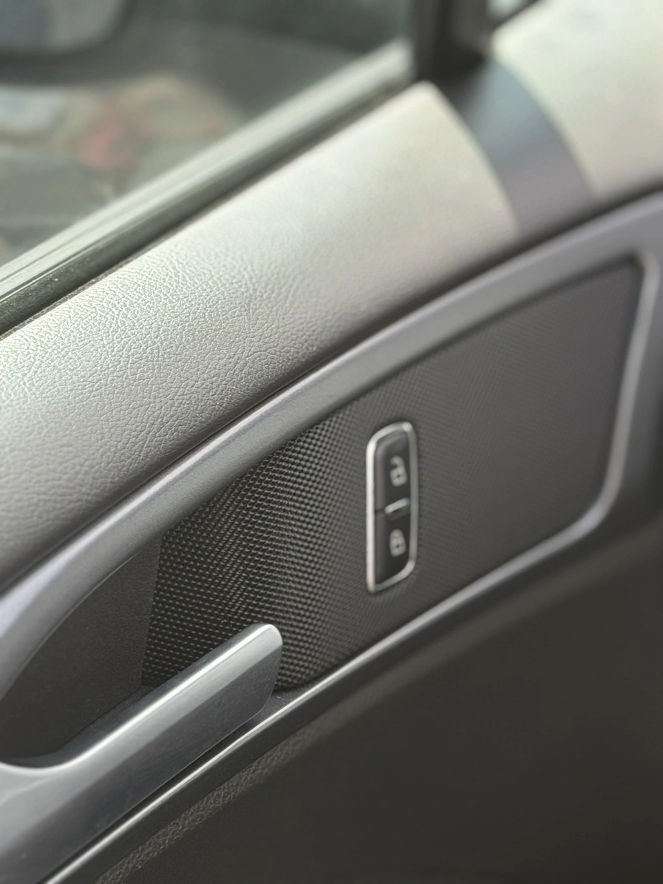 Ford Mondeo - Zdjęcie 14