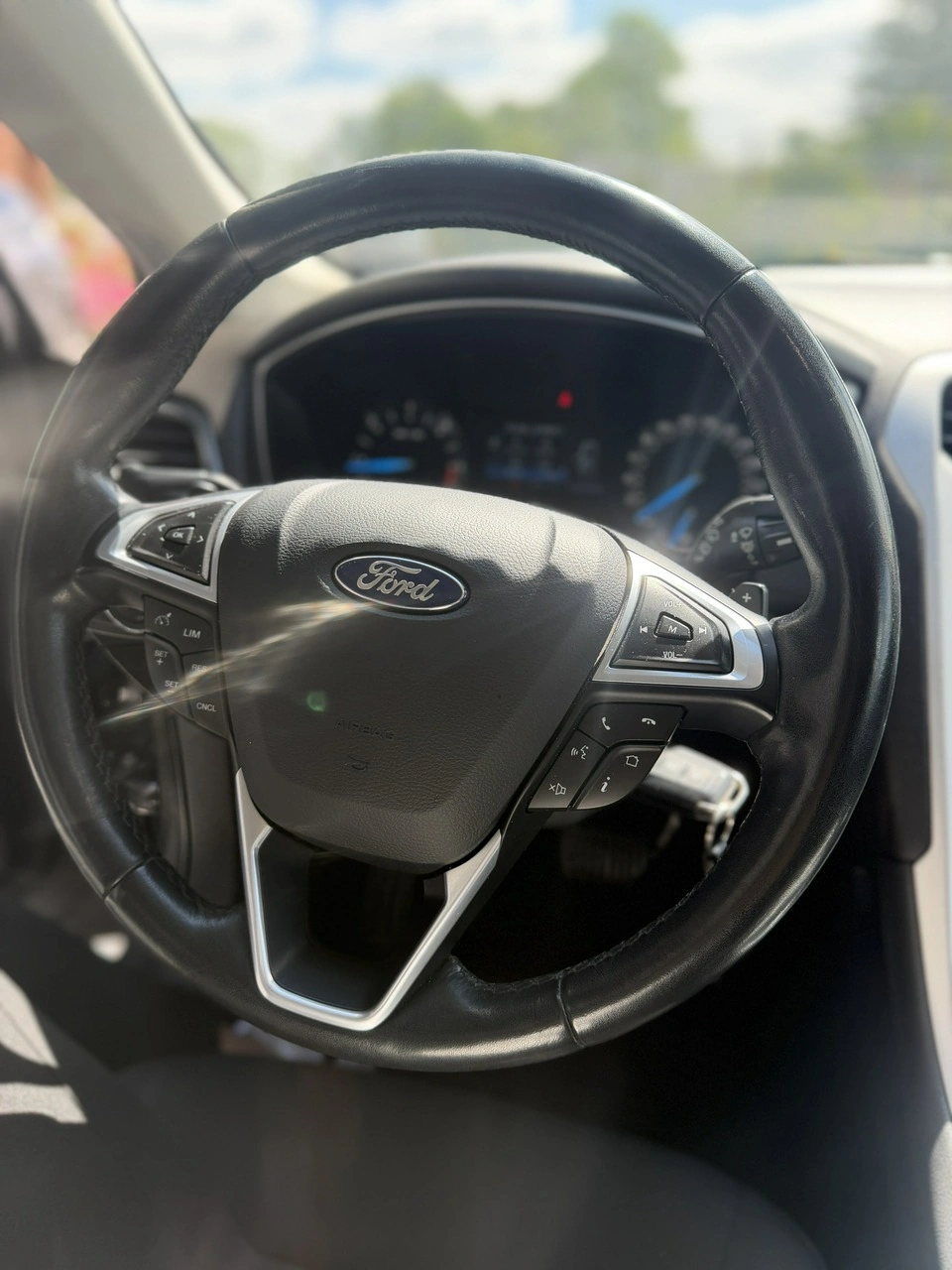 Ford Mondeo - Zdjęcie 16