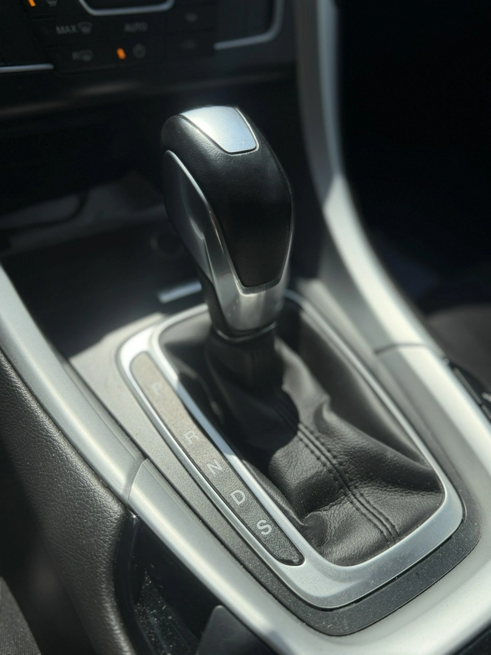Ford Mondeo - Zdjęcie 18