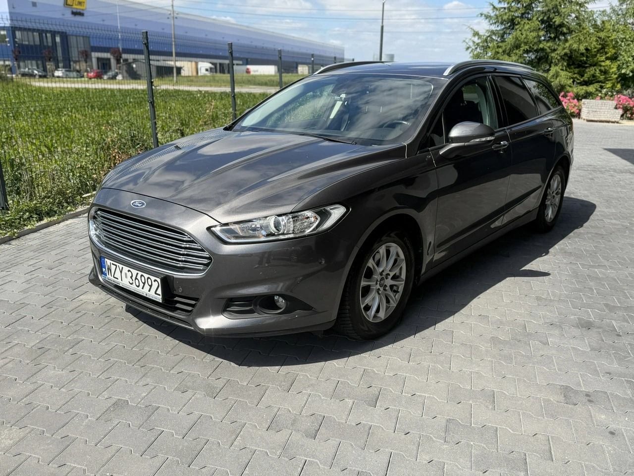 Ford Mondeo - Główne zdjęcie