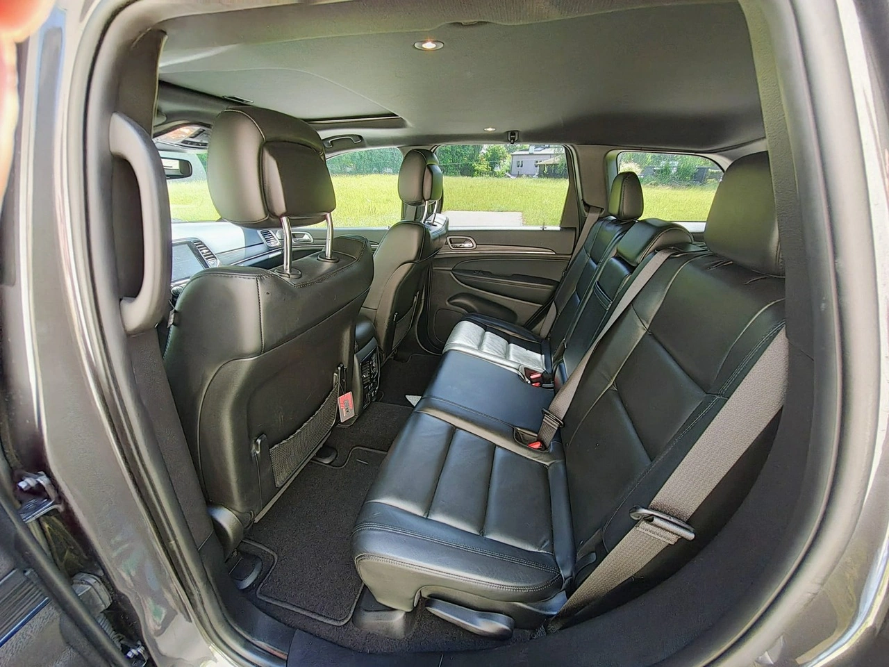 Jeep Grand Cherokee - Zdjęcie 12