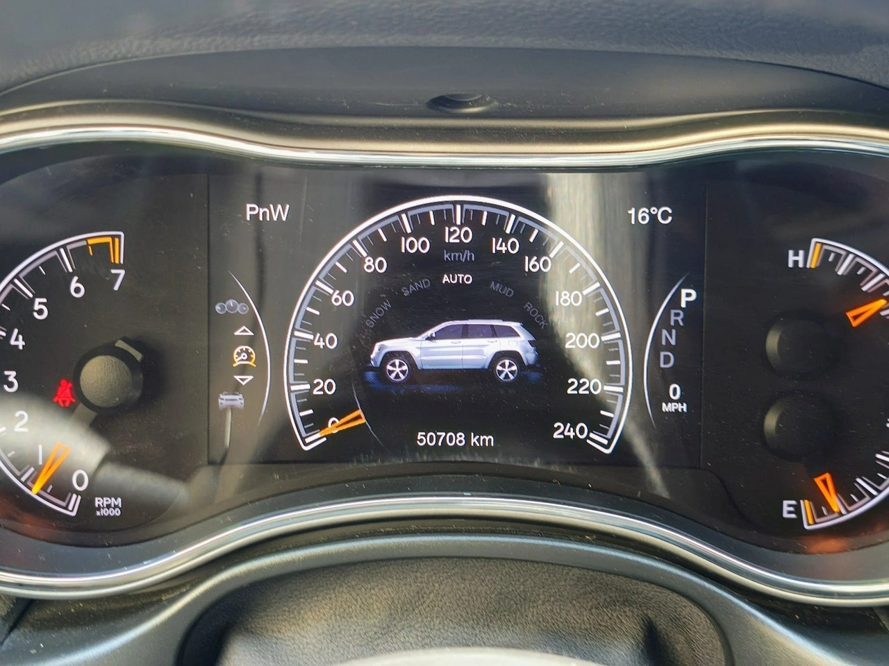 Jeep Grand Cherokee - Zdjęcie 17