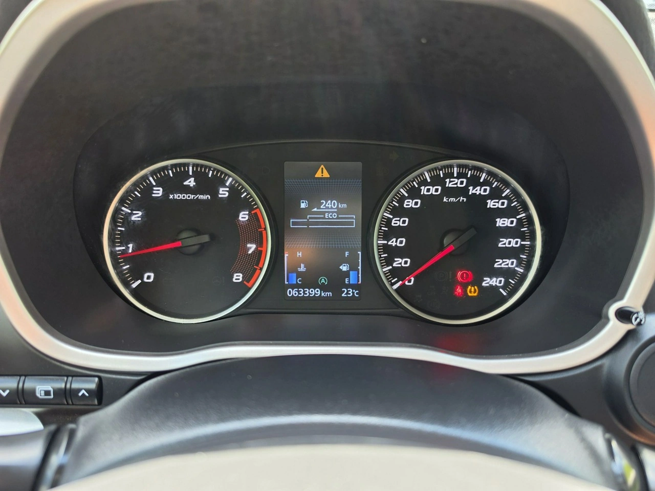 Mitsubishi Eclipse Cross - Zdjęcie 23