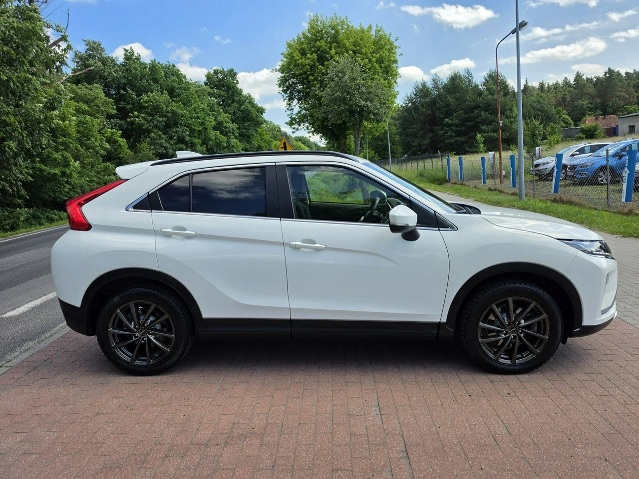 Mitsubishi Eclipse Cross - Zdjęcie 8