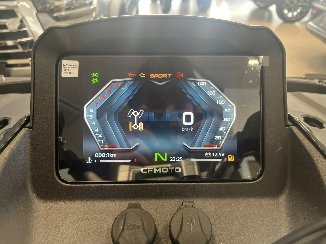 CF Moto C-Force - Zdjęcie 5