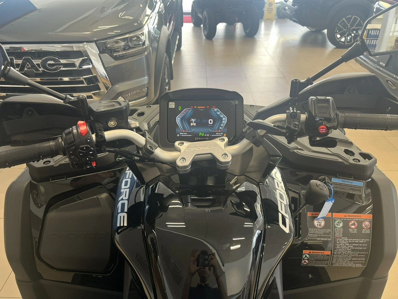 CF Moto C-Force - Zdjęcie 6