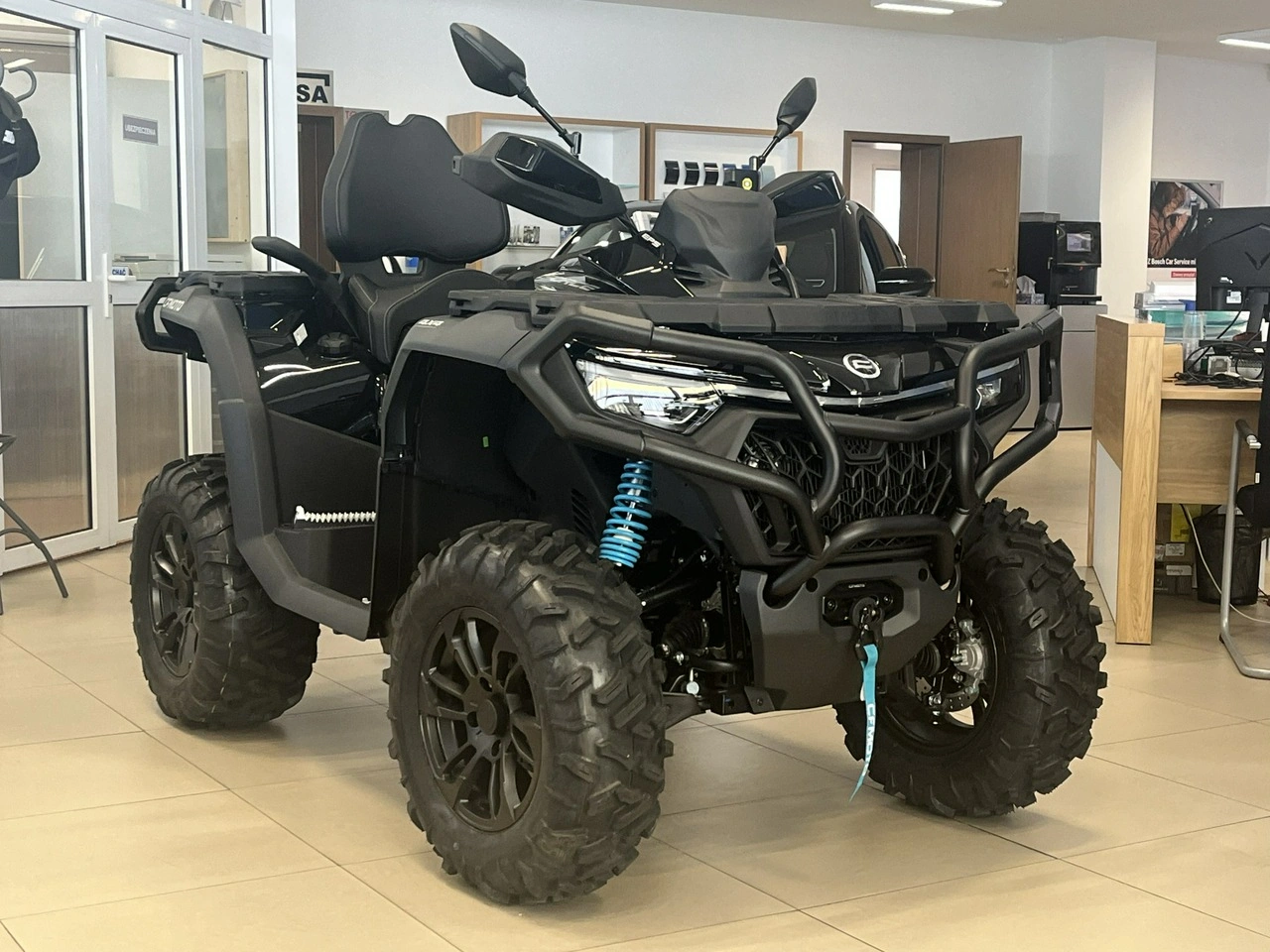 CF Moto C-Force - Główne zdjęcie