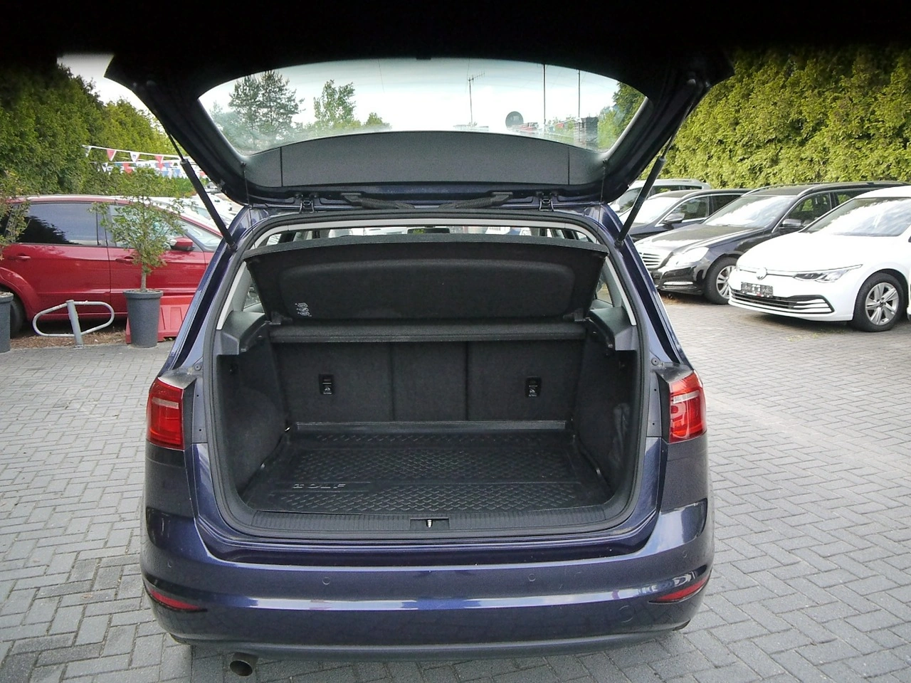 Volkswagen Golf Sportsvan - Zdjęcie 12