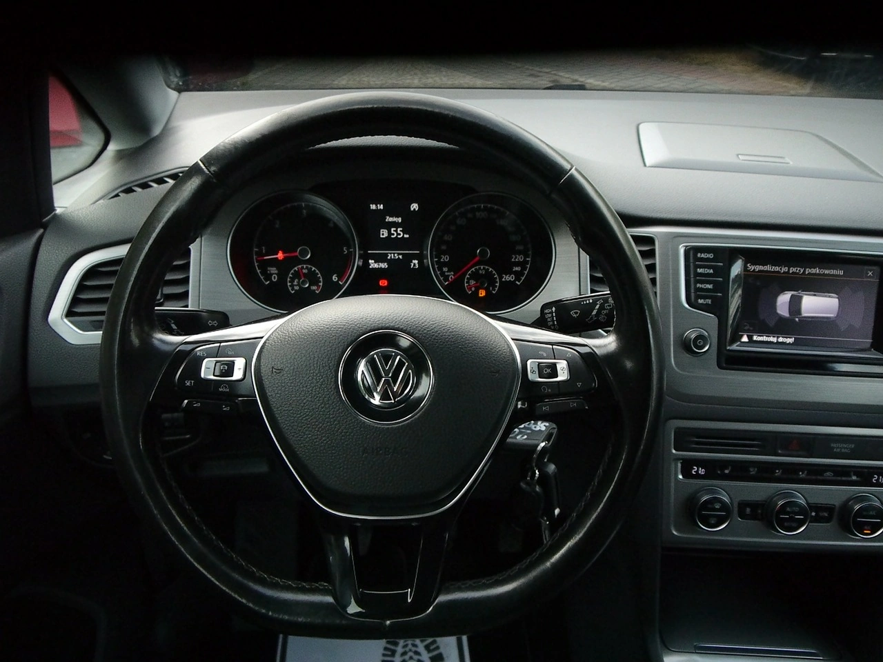 Volkswagen Golf Sportsvan - Zdjęcie 16