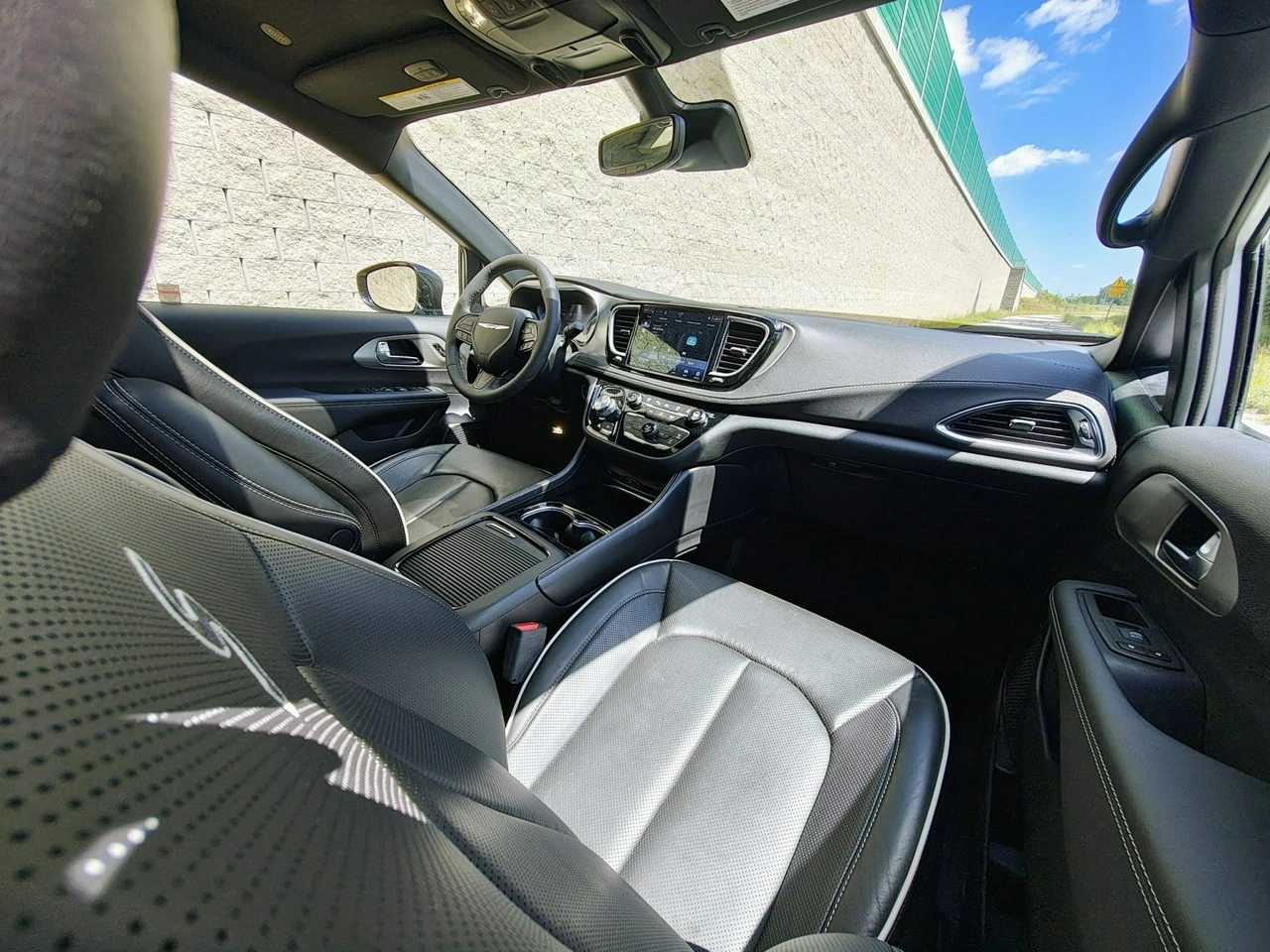 Chrysler Pacifica - Zdjęcie 10
