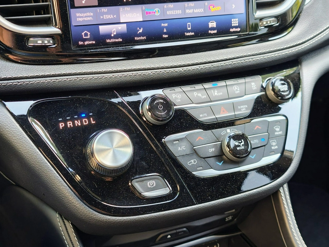 Chrysler Pacifica - Zdjęcie 28