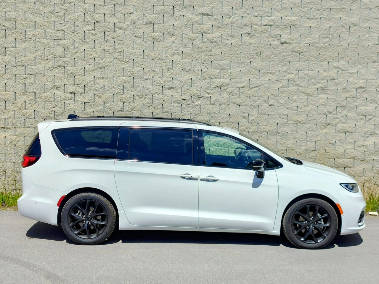 Chrysler Pacifica - Zdjęcie 7