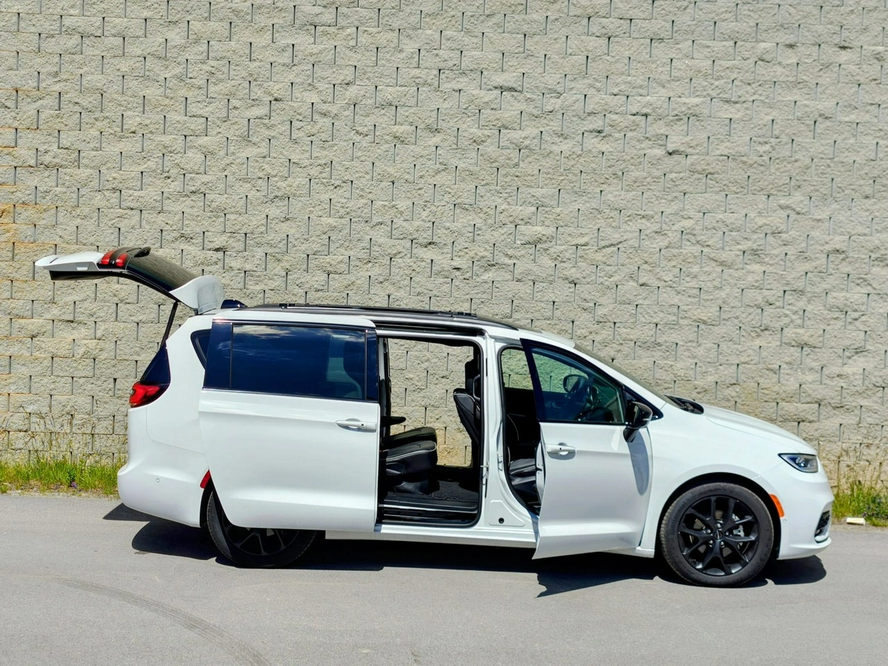 Chrysler Pacifica - Zdjęcie 8