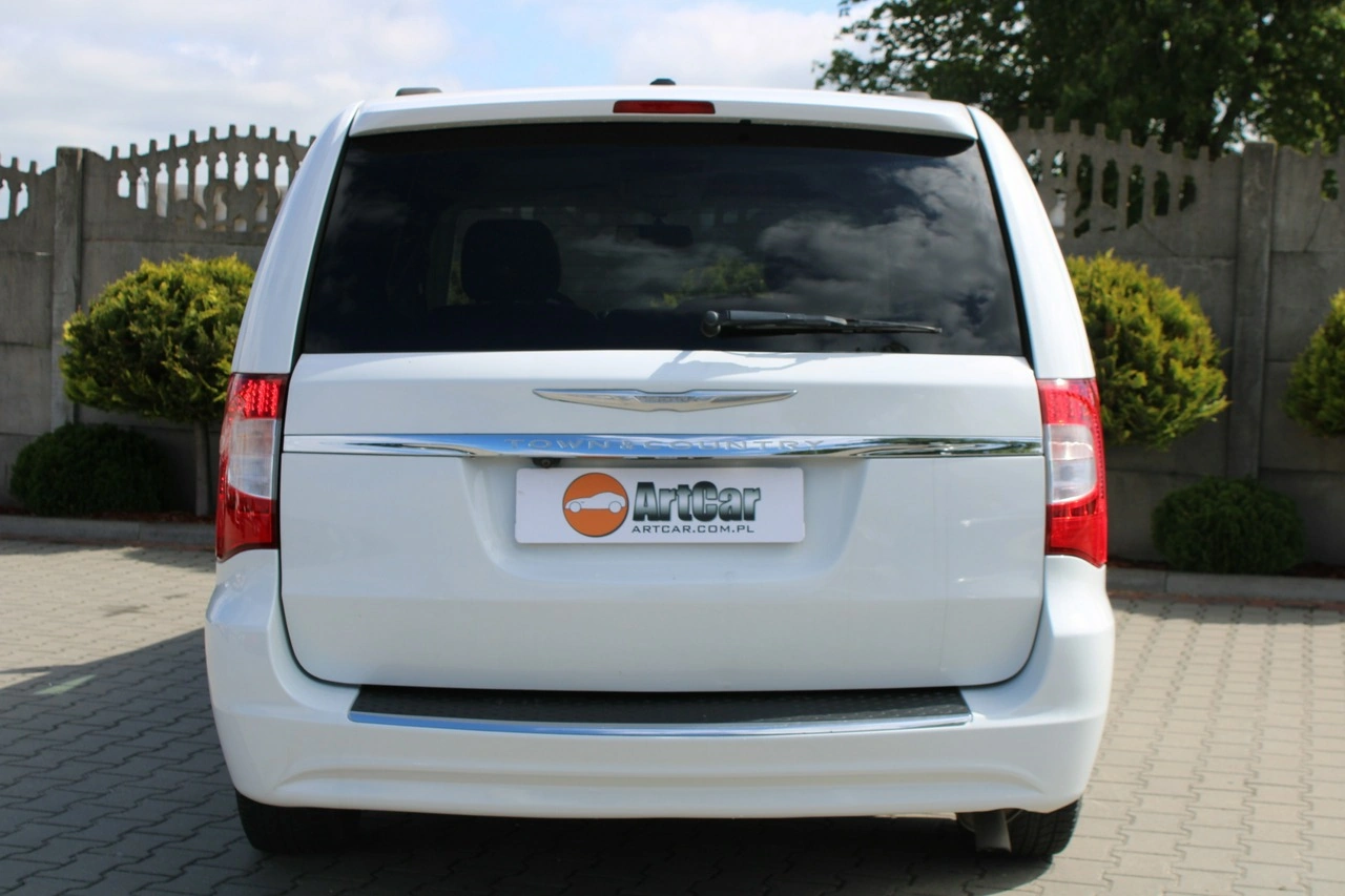 Chrysler Town & Country - Zdjęcie 36