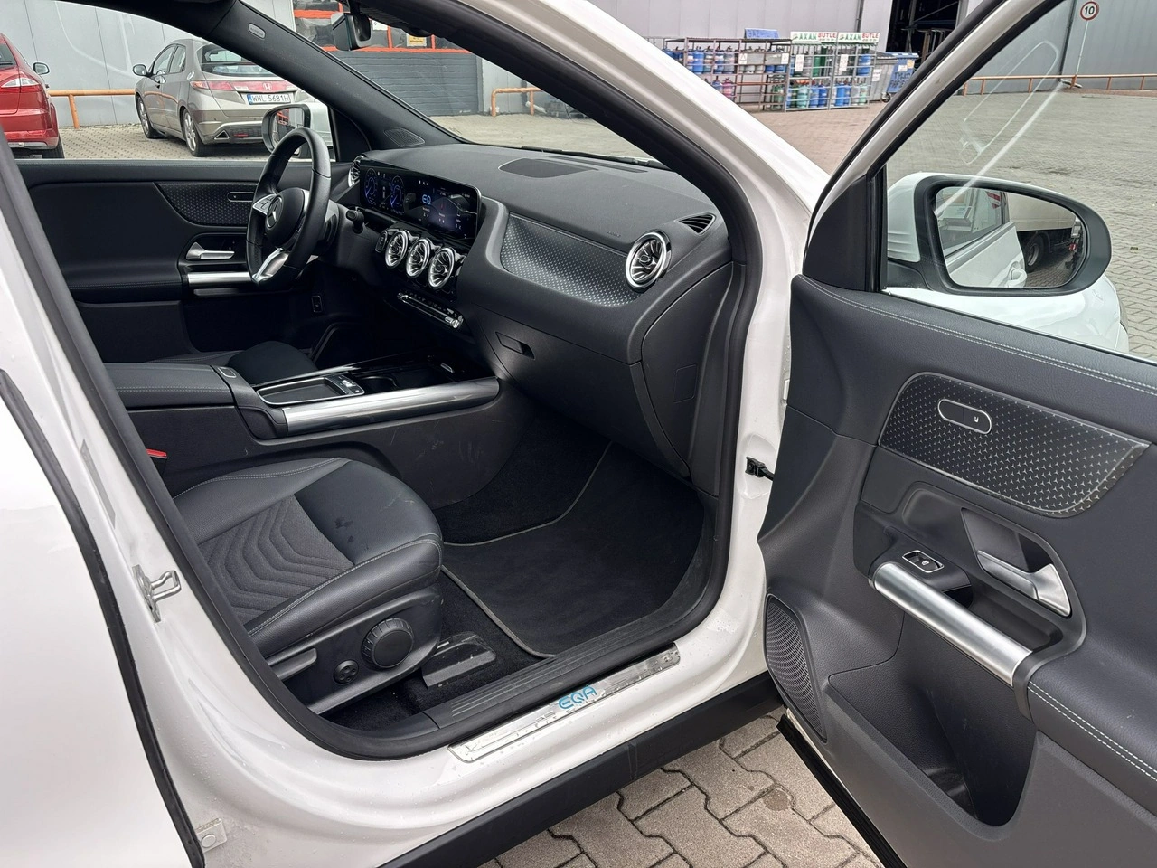 Mercedes EQA - Zdjęcie 15