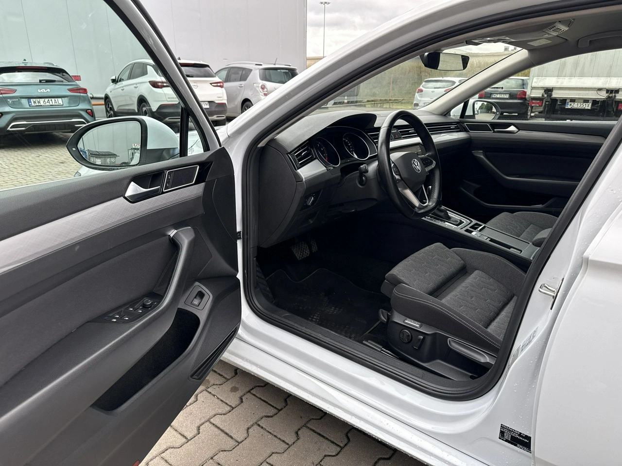 Volkswagen Passat - Zdjęcie 9