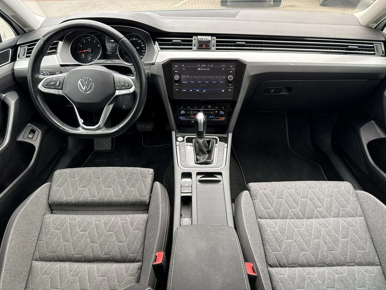 Volkswagen Passat - Zdjęcie 21