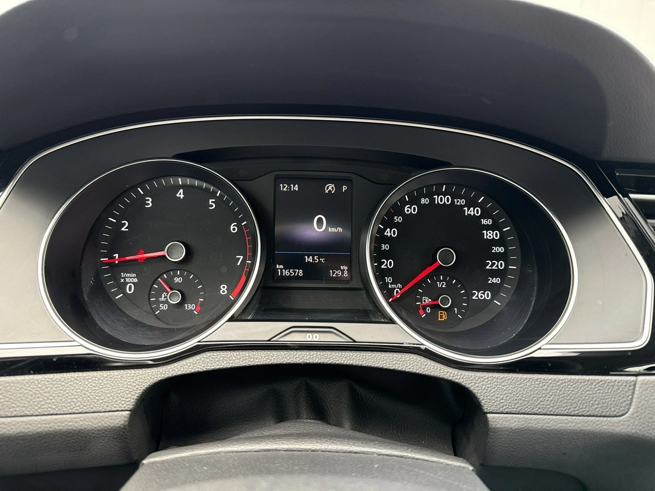 Volkswagen Passat - Zdjęcie 25