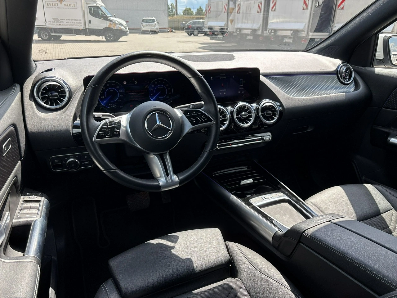 Mercedes EQA - Zdjęcie 11