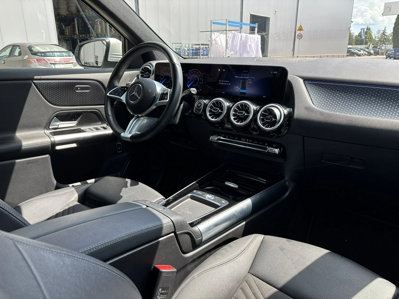Mercedes EQA - Zdjęcie 13