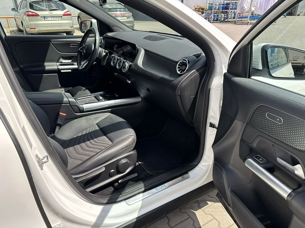 Mercedes EQA - Zdjęcie 15
