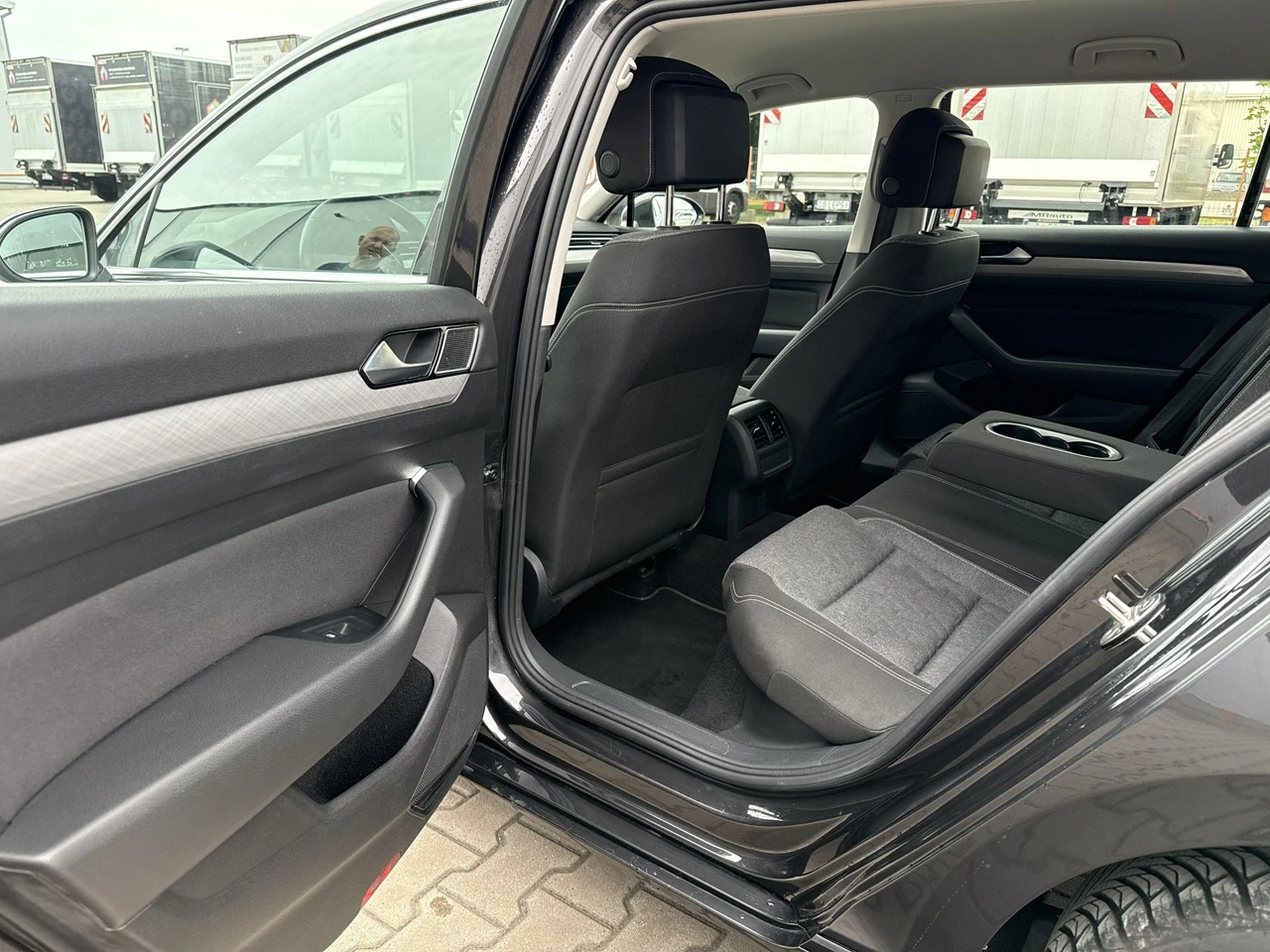 Volkswagen Passat - Zdjęcie 13